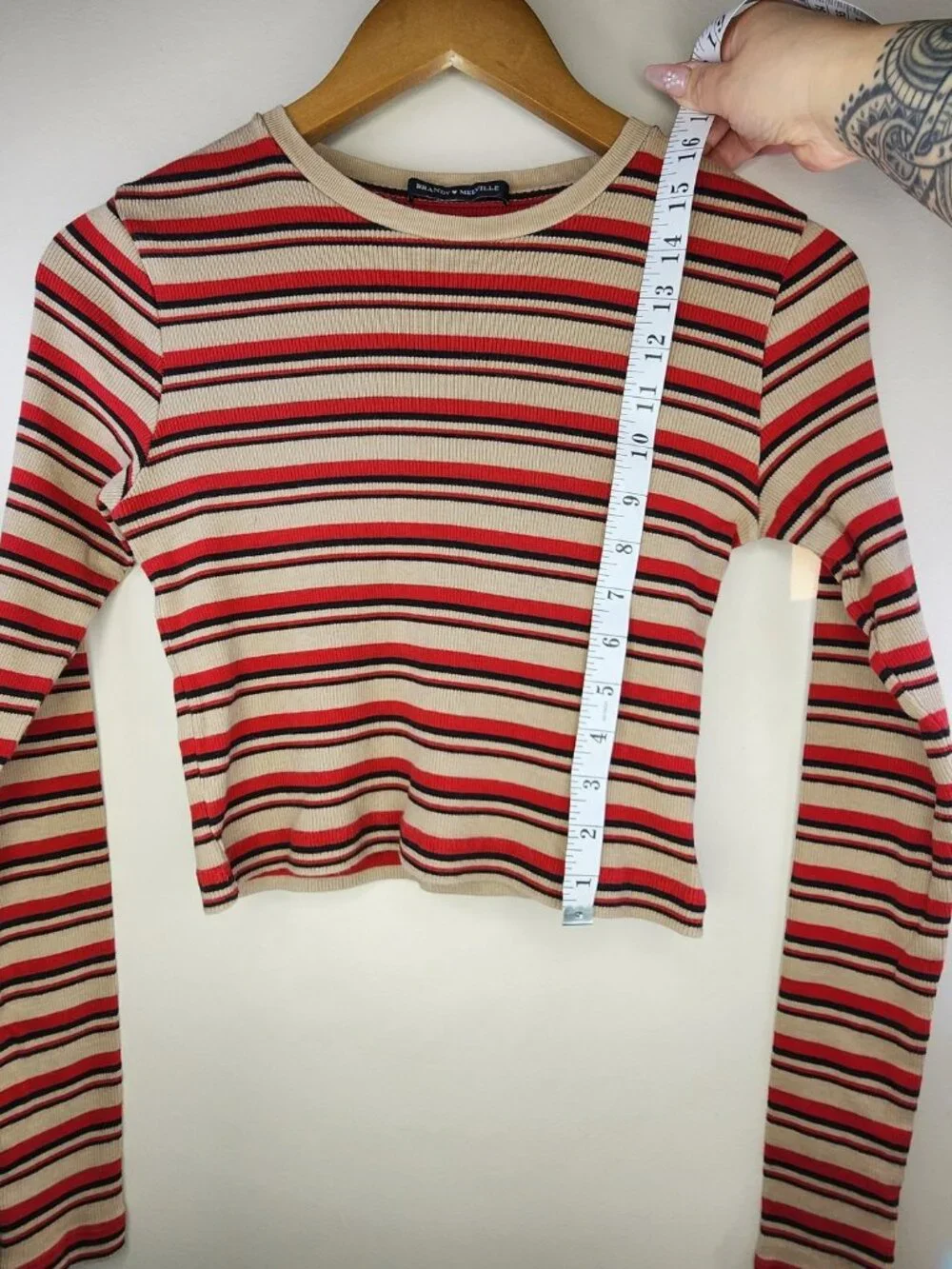 Brandy Melville Stripe Ribbed Crop Top — Red/Cream, One Size | Long Sleeve Y2K - Picture 10 of 11